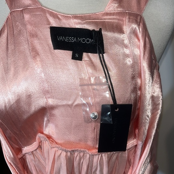 Vanessa Mooney - Picture 11 of 11